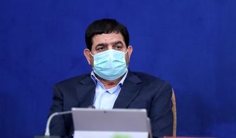 حضور بدون تشریفات معاون اول رییس جمهور این بار در میان نمازگزاران کرجی