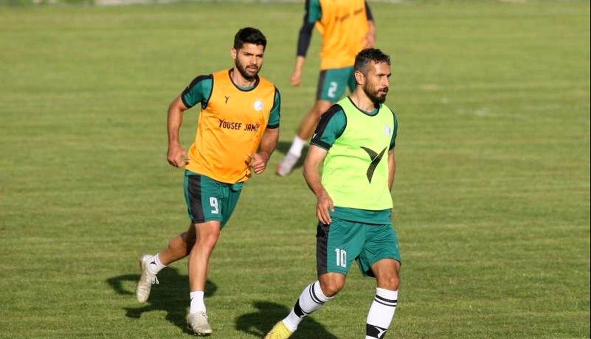 خداحافظی سجاد شهباززاده با بازیکنان استقلال | بالاخره شهباززاده قرمزپوش شد
