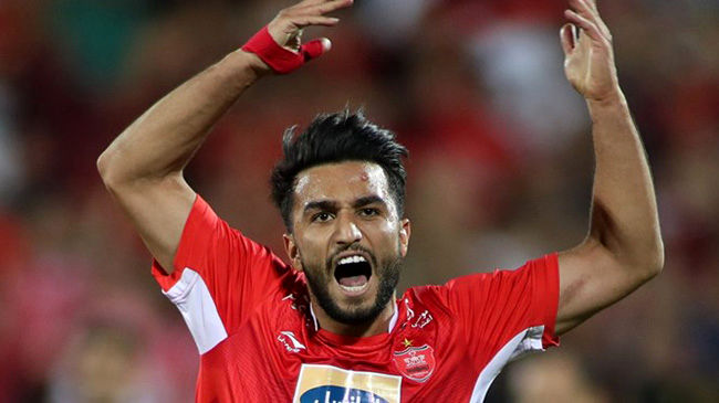 چرا بازیکن پرسپولیس از گارد استفاده نکرد؟