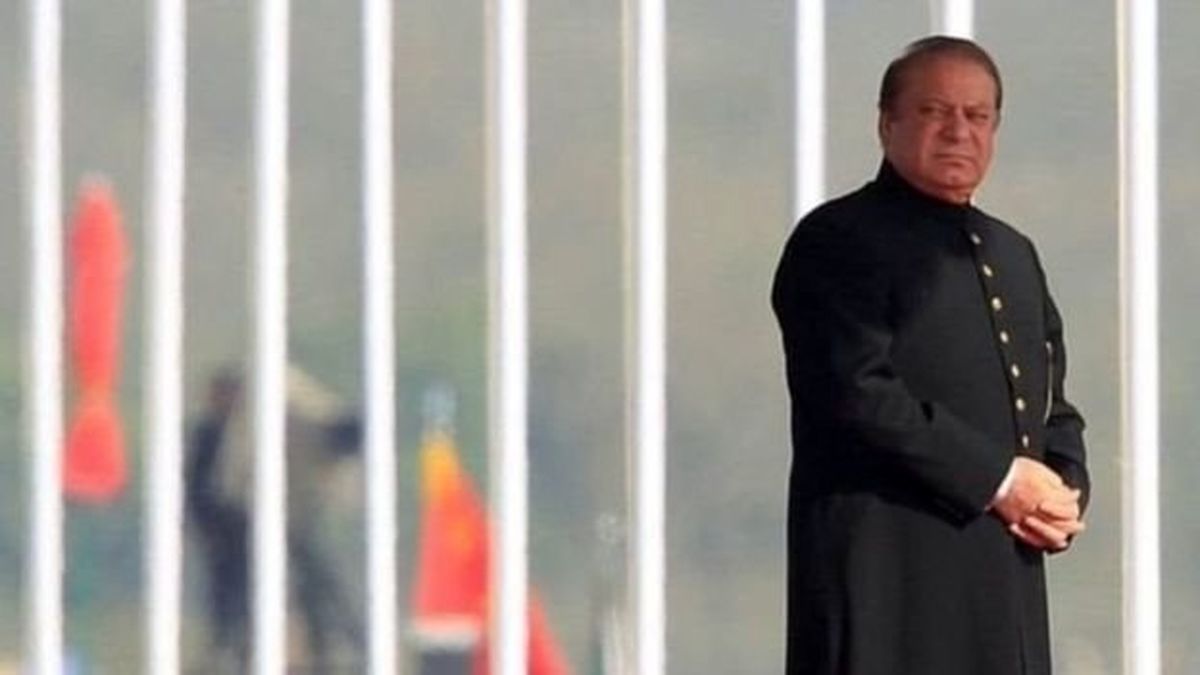 
انتقال نواز شریف به بیمارستان
