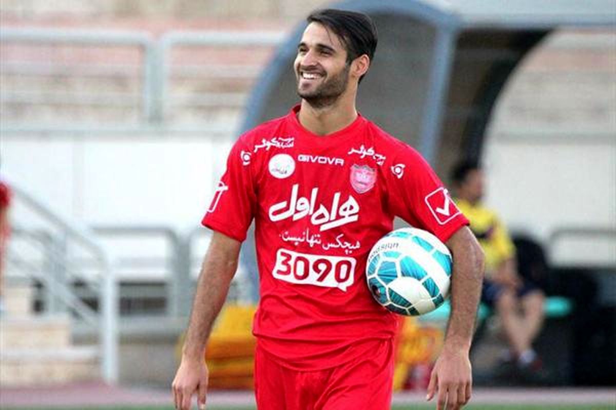 بازیکن پرسپولیس در انتظار مجوز بازی