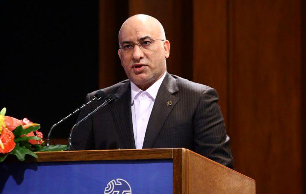 علت حذف توضیحات صدری از صفحه شخصی اش؟