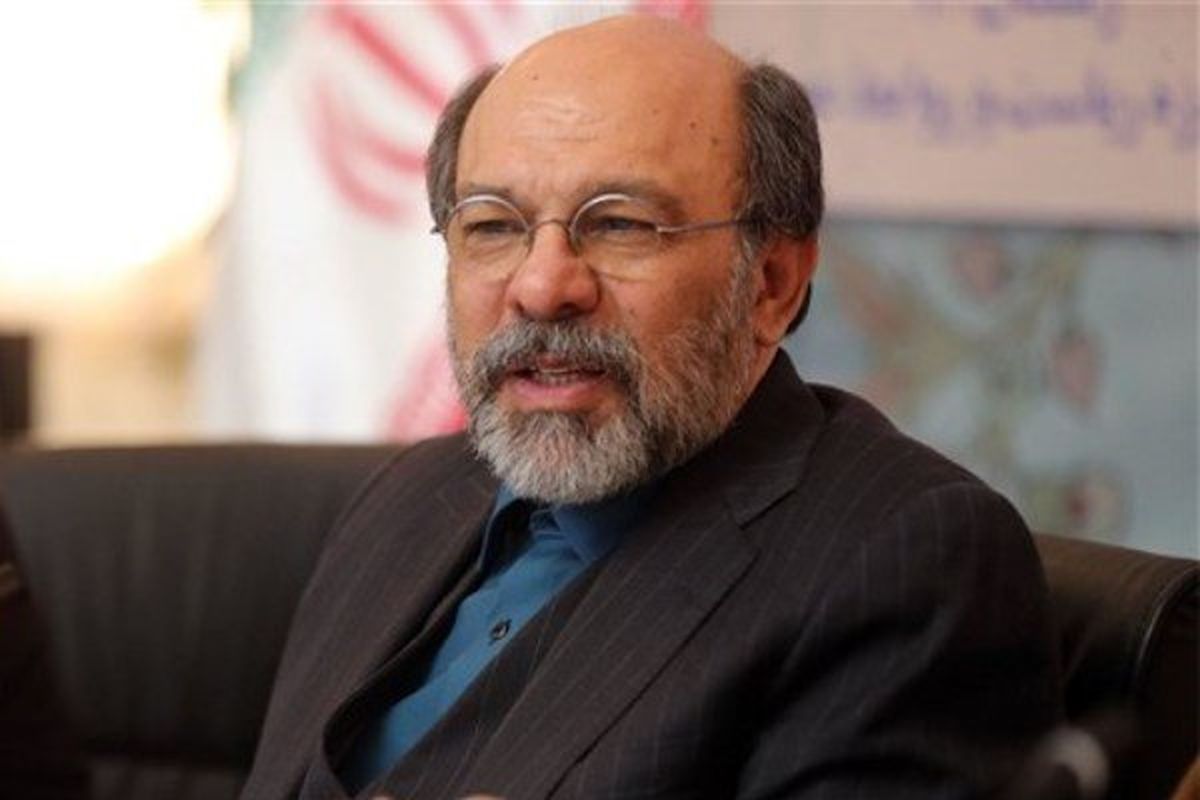 هیچ کدام از واحدهای دانشگاه آزاد در کشور تعطیل نشده است