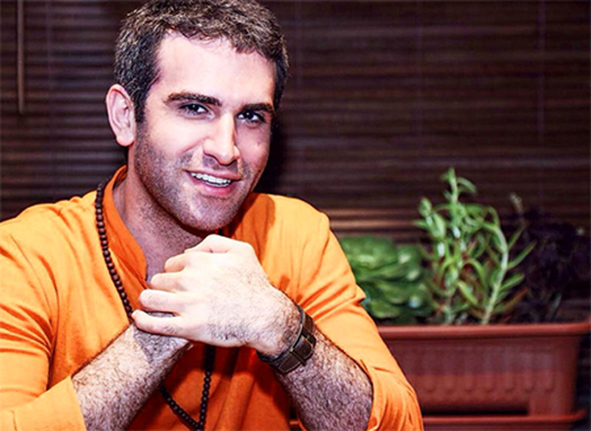 واکنش آقای بازیگر به یک فاجعه انسانی/عکس