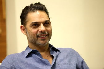  حرکت جالب پیمان معادی در پشت صحنه متری شیش و نیم+عکس