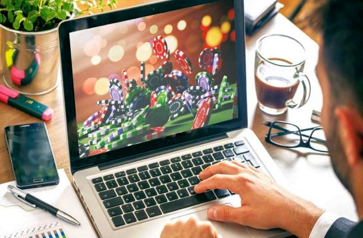 جنجال «مهراد جم»، سایت شرط‌بندی و سونامی تبلیغات در اینستاگرام
