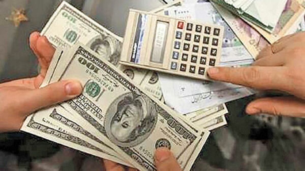 نرخ ارز در بازار آزاد ۱۲ آبان ۱۴۰۰/  دلار ۲۶ هزار و ۹۰۳ تومان است