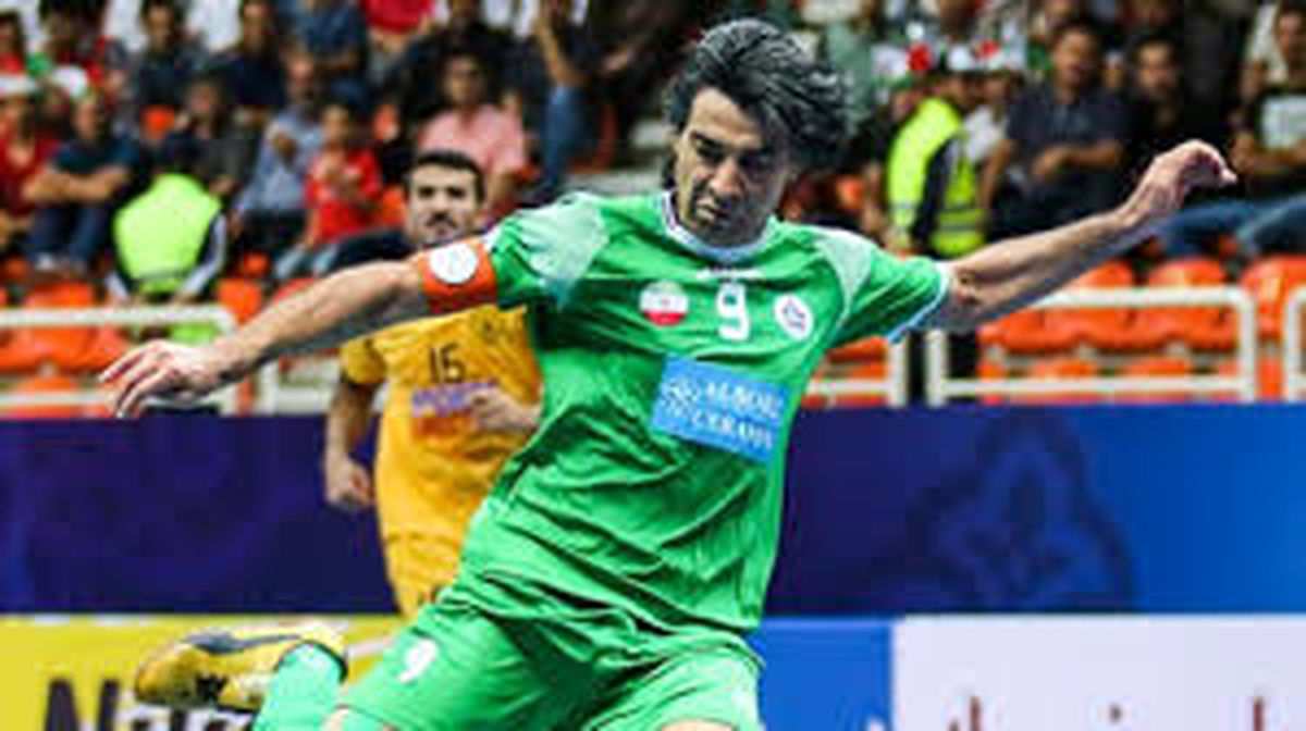 فوتسالیست مشهور استقلالی ازآب درآمد