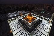 تعویض پرچم حرم حضرت زینب(س)/ گزارش تصویری