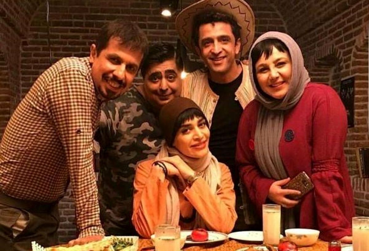 «دم سرخ‌ها» به دنبال پروانه نمایش