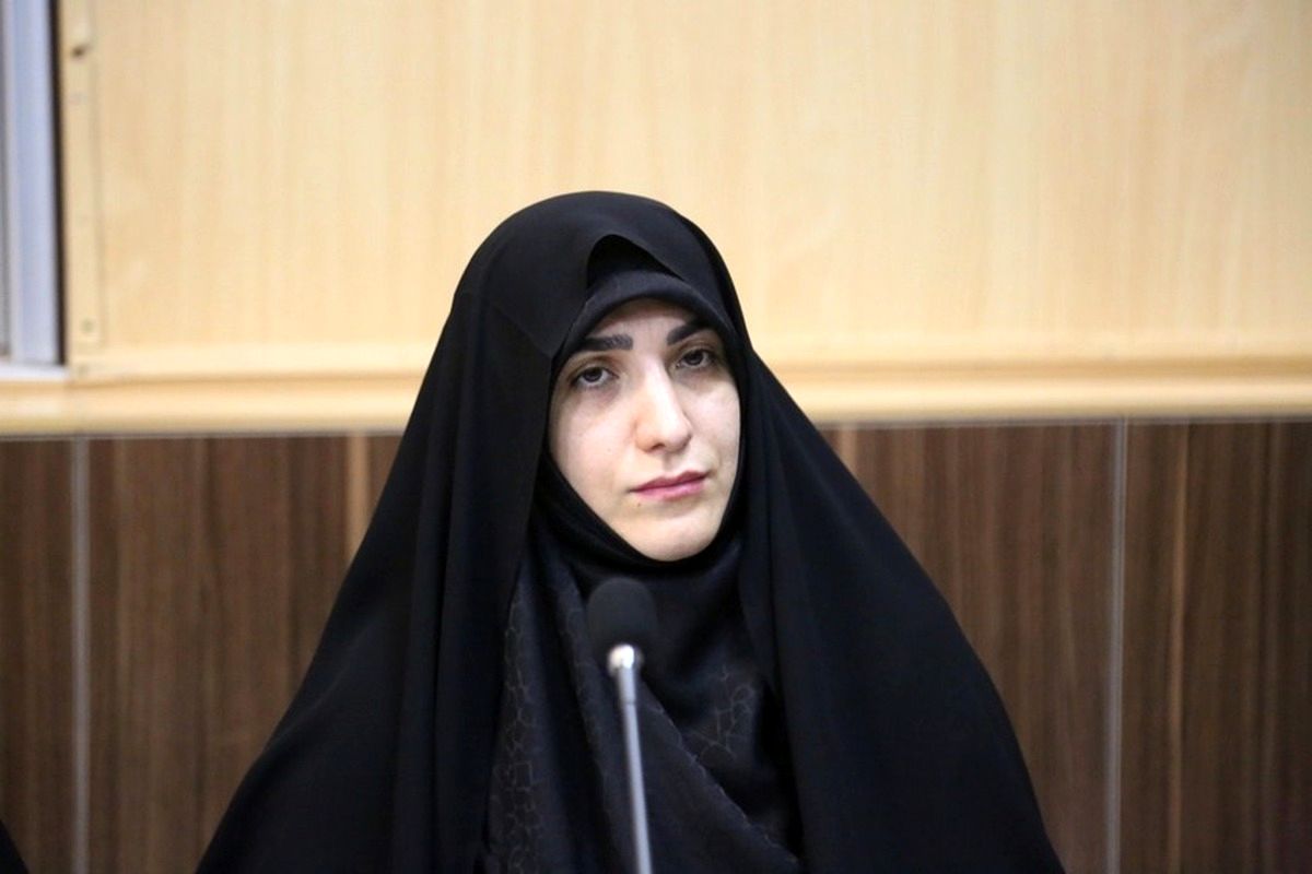 نظام جمهوری اسلامی ایران ثمره خون هزاران شهید است/مردم باید از حق رای خود برای انتخاب رییس جمهور استفاده کنند.