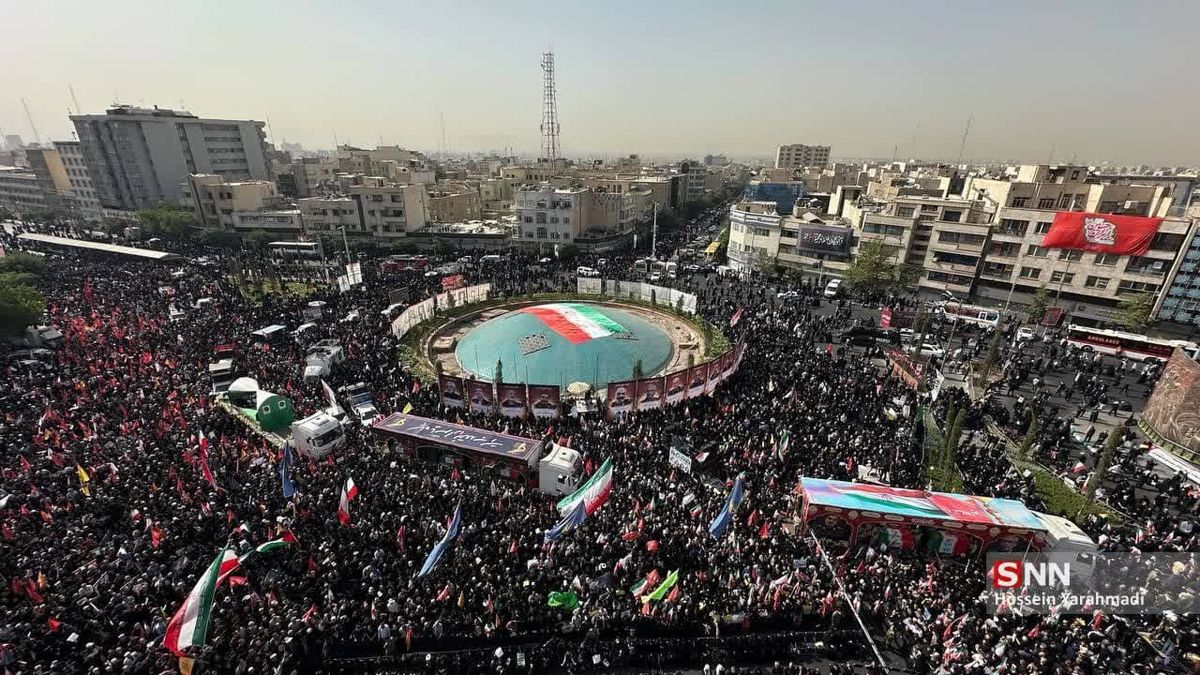 تشییع باشکوه شهدای اقتدار ایران/ کودکان شهید شده توسط اسرائیل جلو‌دار کاروان شهدا + عکس و فیلم