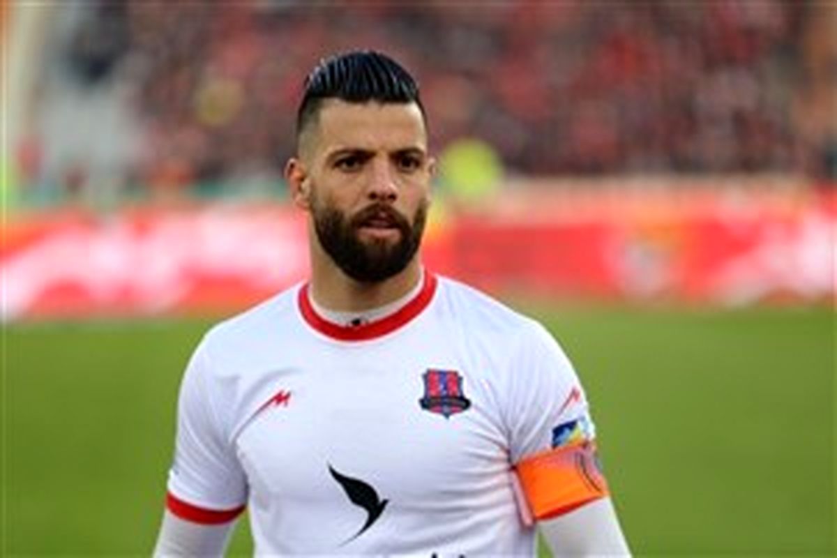 مهاجم سابق پرسپولیس به تراکتور پیوست