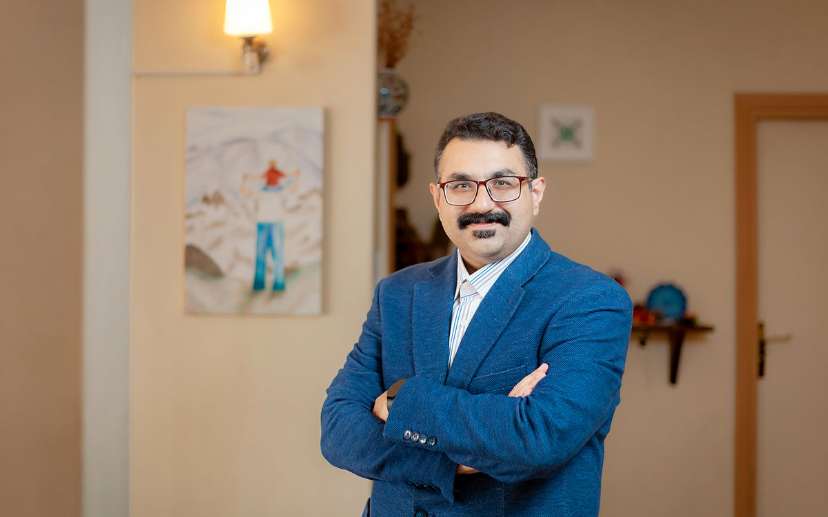 نیما قاضی: لابی تأمین اجتماعی پشت تصویب شتاب‌زده طرح بیمه رانندگان اینترنتی