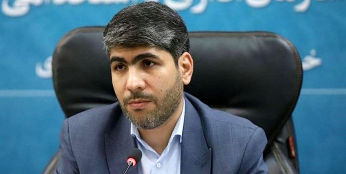 افزایش حقوق بدون پشتوانه موجب زیان دیدن عموم مردم می‌شود