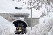 رهاسازی٧٢دستگاه خودرو از برف 