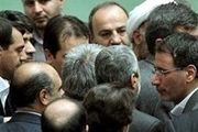 تلاش مدیر دولتی برای جمع‌آوری نامه توهین‌آمیز علیه مجلس