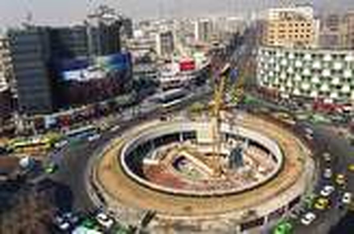 رونمایی از جدیدترین دیوارنگاره میدان ولی‌عصر (عج) /عکس