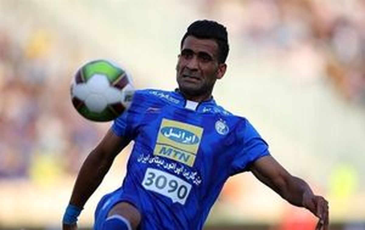 مهاجم استقلال فولادی شد