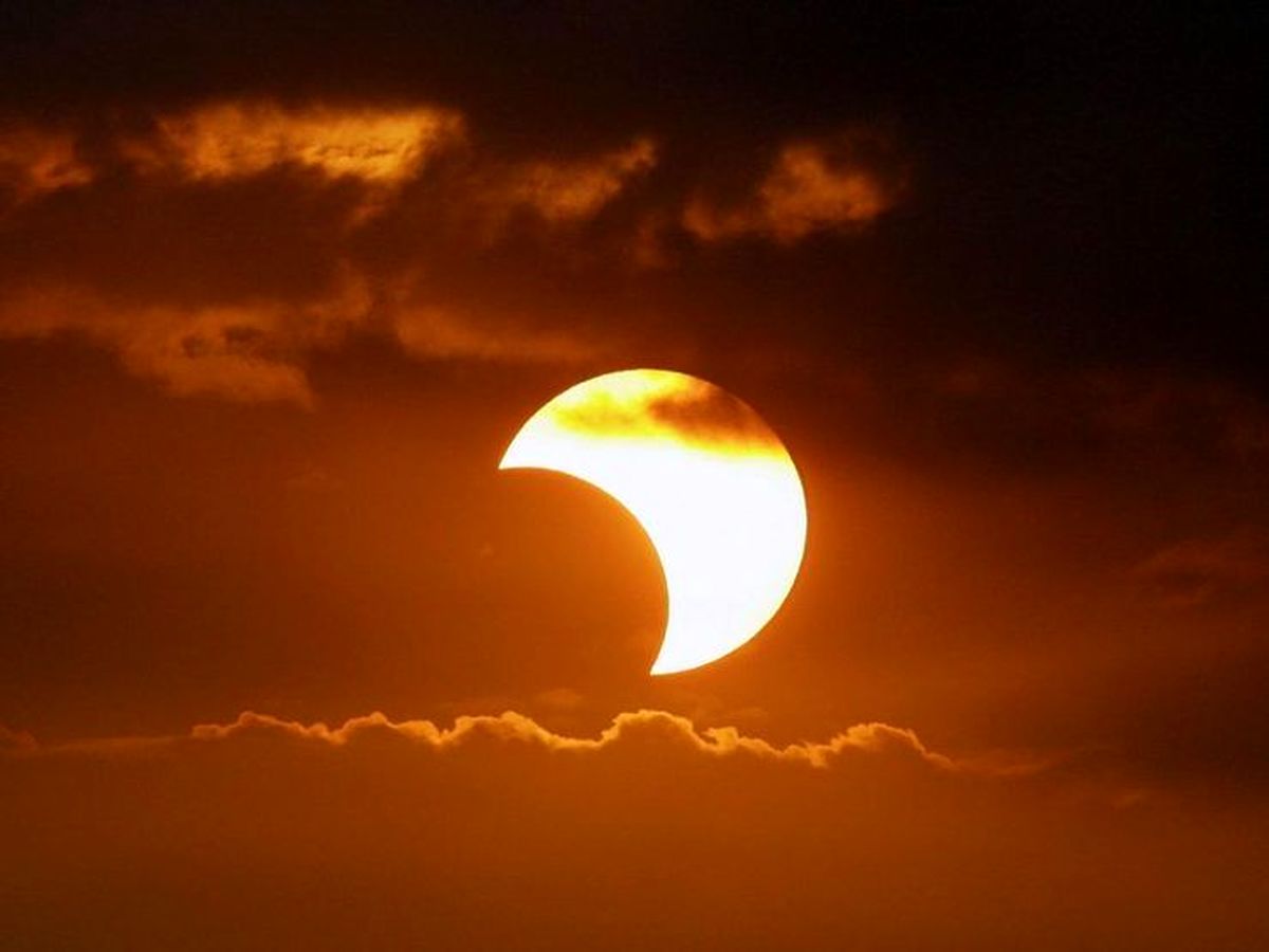 نحوه خواندن نماز آیات هنگام خورشیدگرفتگی
