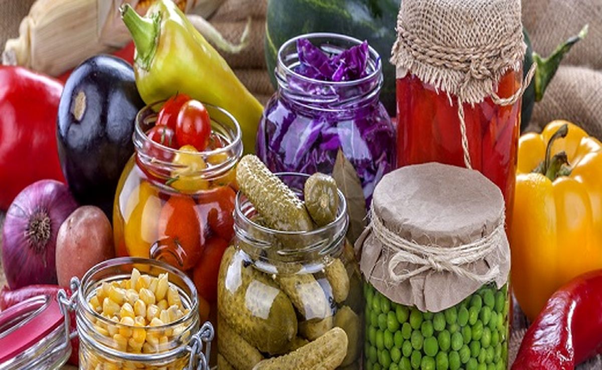 نرخ روز انواع ترشی در میادین میوه و تره بار