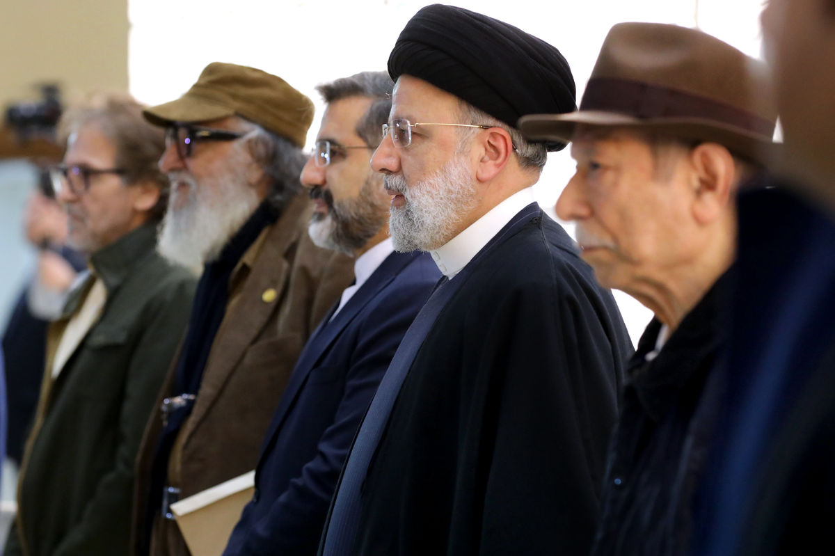 حواشی جالب دیدار هنرمندان با رئیس‌جمهور