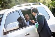 تجمع مقابل مجلس/مسکن مهری ها به وزیر کارت قرمز دادند!