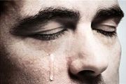 آیا می دانستید گریه کردن مزایایی هم دارد؟
