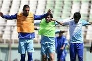 استقلالی‌ها پشت درهای بسته