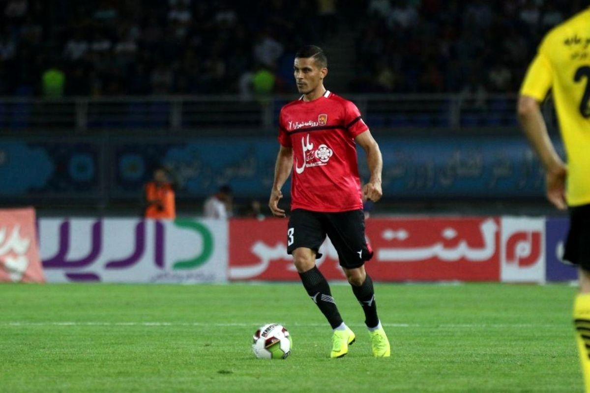 جدیدترین خبر از نقل و انتقالات پرسپولیس در نیم فصل/ مدافعی که پرسپولیس می خواهد