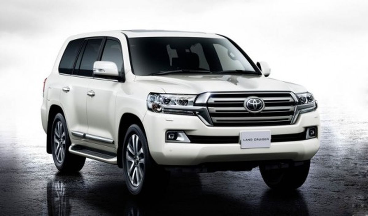 خرید یک Toyota فول آپشن در خارج از کشور چند دلار آب می خورد؟
