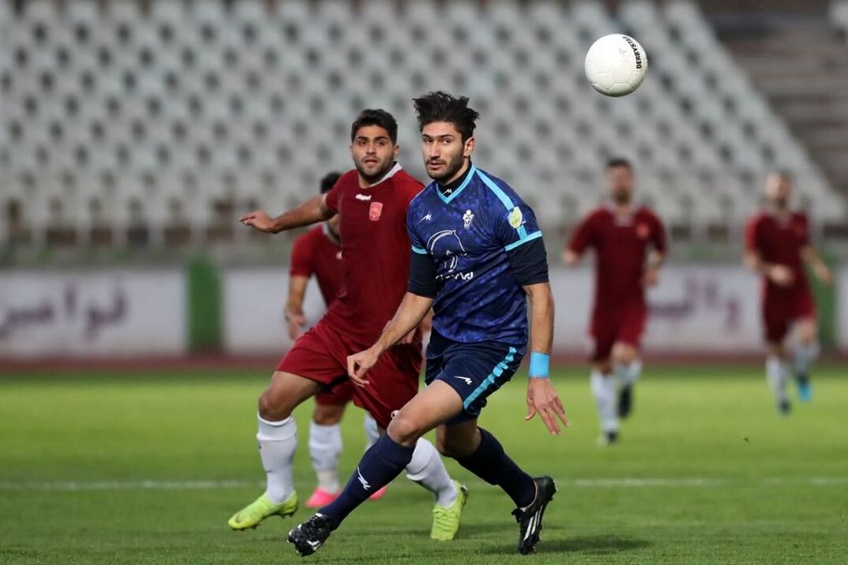 مدافع جدید پیکان علت عدم حضورش در پرسپولیس را اعلام کرد