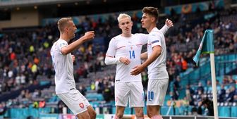 برد شیک چک مقابل اسکاتلند