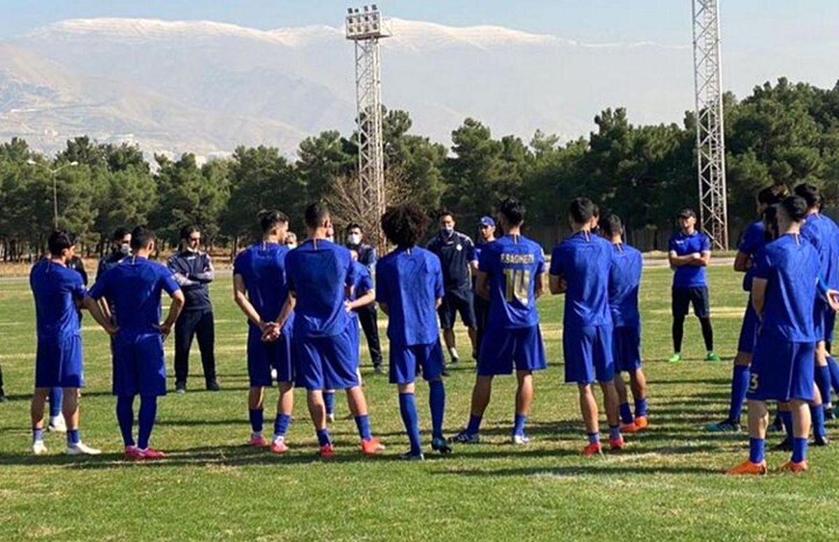اولین حضور نادری در تمرین آبی‌پوشان + عکس