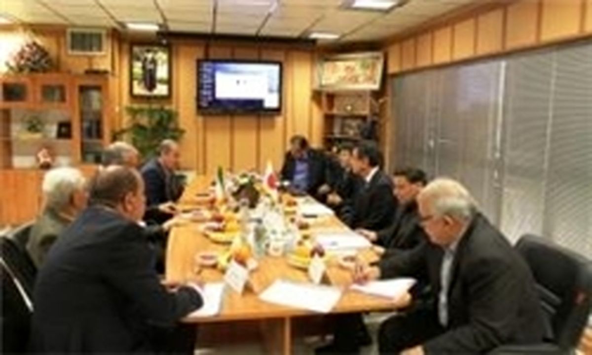 آقای رئیس؛ آیا می‌دانید که سازمان لیگ حتی پول کیک و ساندیس هم برای برخی نشست‌ها ندارد؟! 