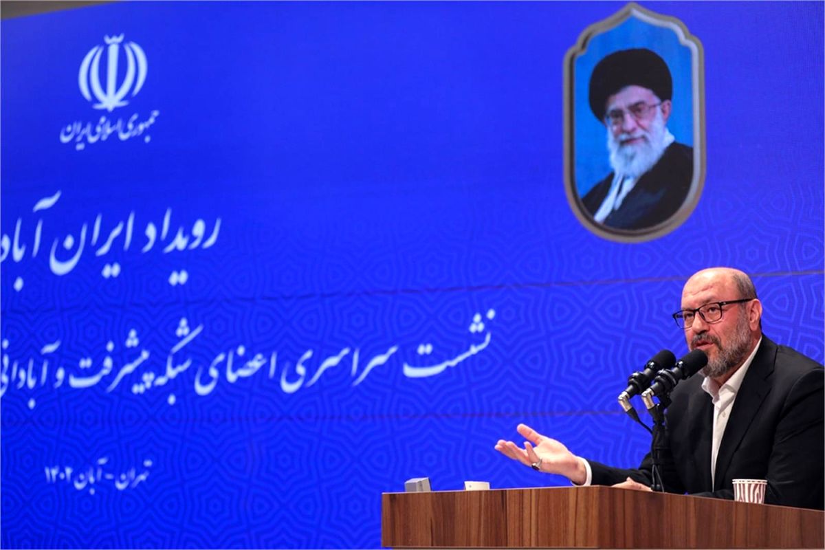 پذیرش فقر در جامعه نه از سوی محرومان قابل قبول است و نه از سوی مسئولان
