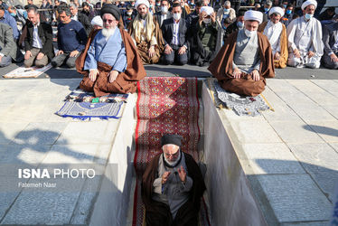 نماز طلب باران روز جمعه ۱۹ آذر ماه به امامت آیت‌الله سید ابوالحسن مهدوی، عضو خبرگان رهبری، در جوار گلستان شهدای اصفهان اقامه شد.