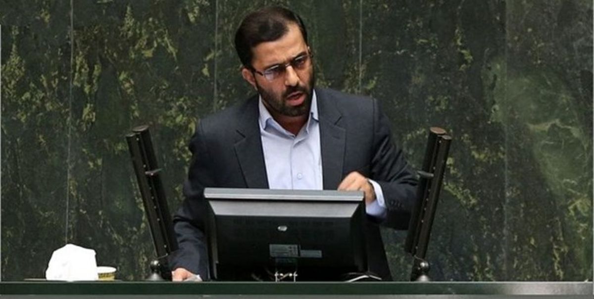 دولت بودجه بنزین نوروزی را برای حمایت از تولید کنندگان و کسبه خرد هزینه کند