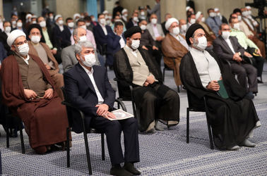 کارگزاران حج و زیارت با رهبر انقلاب دیدار کردند/گزارش تصویری
