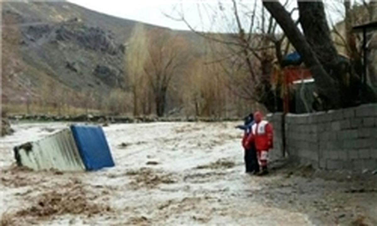 امدادرسانی به بیش از 3200 نفر از سیل زدگان