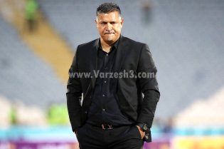 یک دعوت مهم  از علی دایی