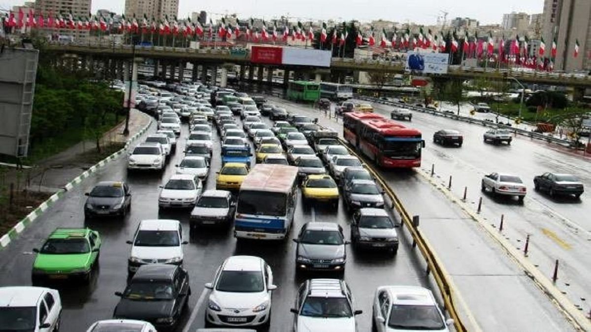 ترافیک پرحجم و روان در معابر پایتخت
