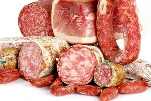 قیمت انواع کالباس و سوسیس در بازار
