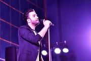 خواننده معروف و همسر و فرزندش/ عکس