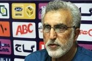 من گفتم  محکم بازی کنند نه اینکه کسی را بزنند!