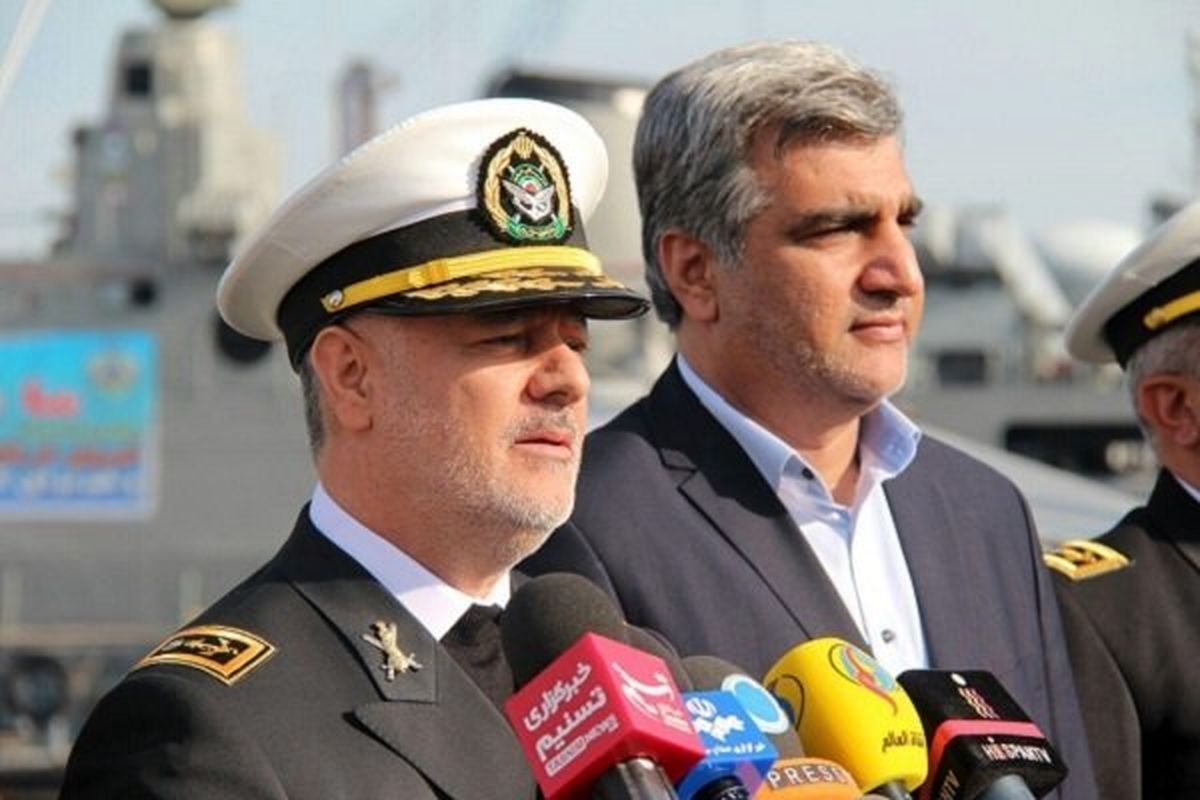بازدید دریادار خانزادی از ایستگاه اطلاعاتی نیروی دریایی ارتش