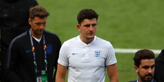 جراحت شدید پدر مگوایر در حمله هواداران آشوبگر انگلیس