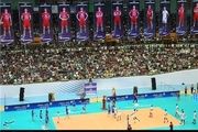 زمان ورود تماشاگران به سالن آزادی
