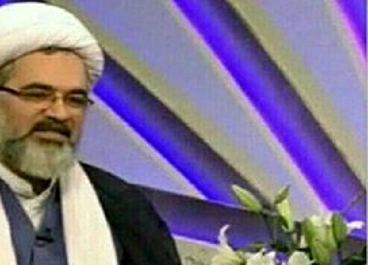 امام جمعه ای متفاوت با رفتاری جالب/ عکس