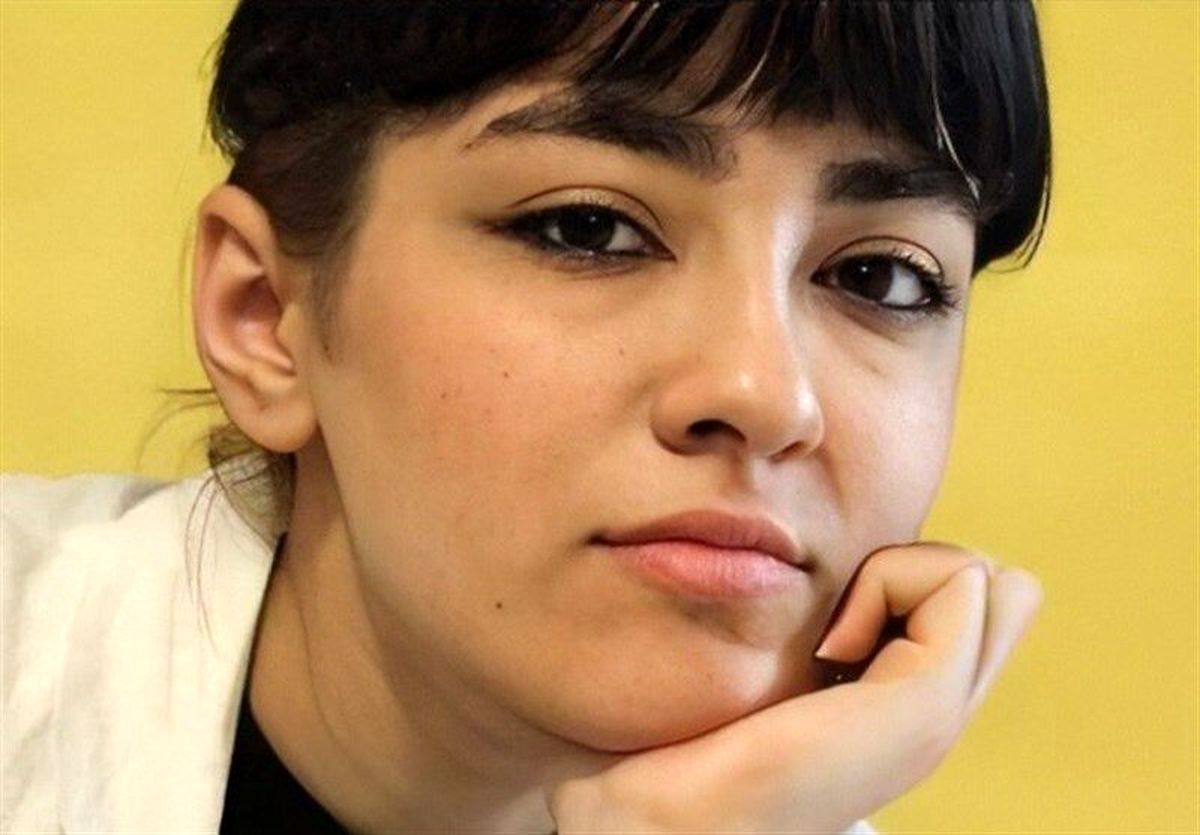 رمزگشایی از پیام‌های نیکا و مادرش